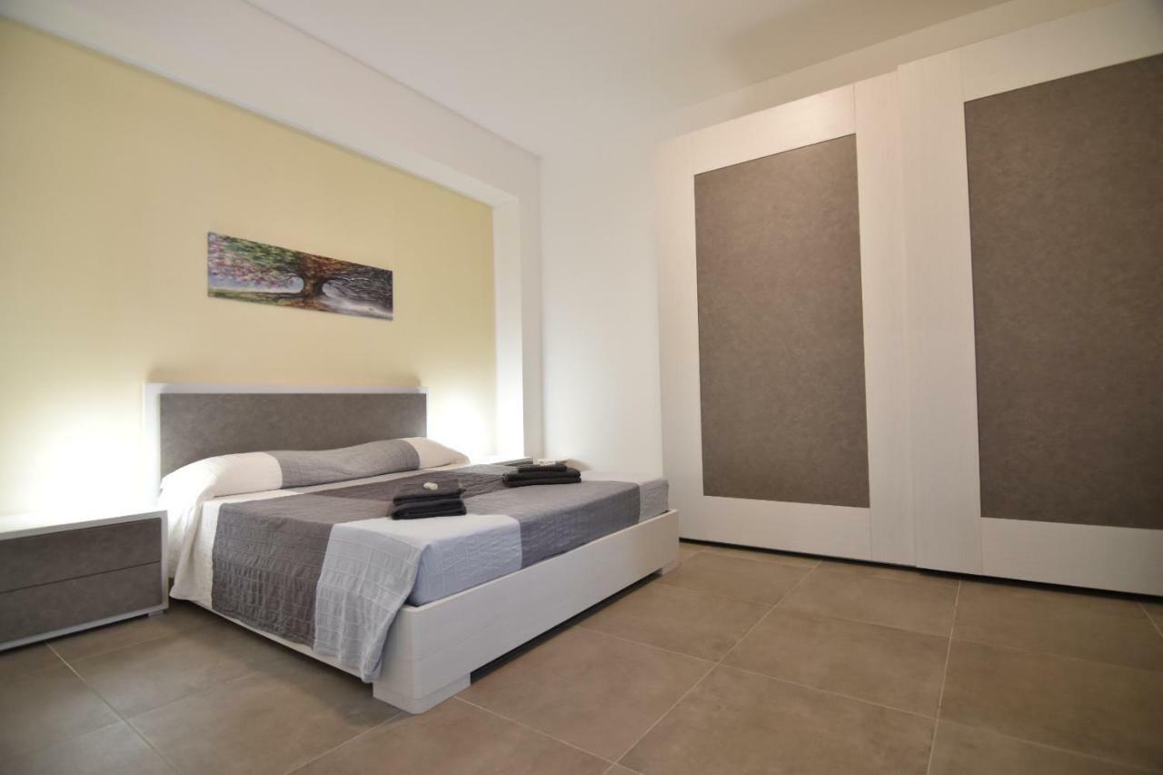The Three Diamonds Of Marina Di Ragusa Exterior foto